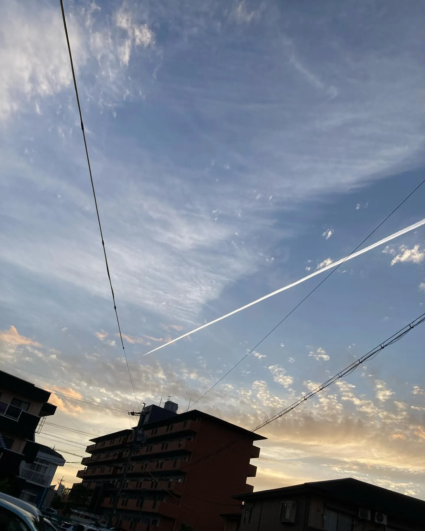 雨上がりに飛行機✈️雲☁️発見❗️